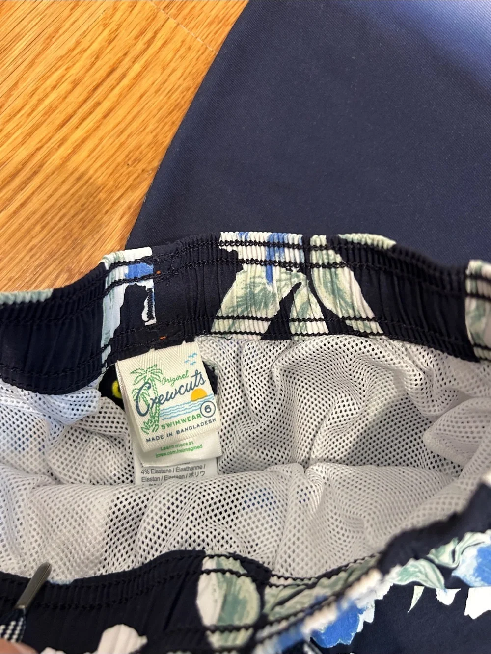 Crewcuts mish Boys Navy Blue & White Ombre Rashguard & 2 Patterned Swim Trunks 6